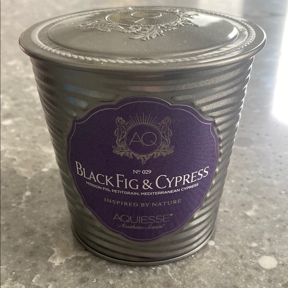 Aquiesse Black Fig & Cypress Candle NEW - Picture 1 of 5